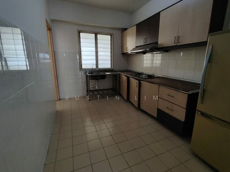 Apartment for Sale at Pangsapuri Sri Cempaka - Justin Lim - Kitchen - PropertyGuru.com.my