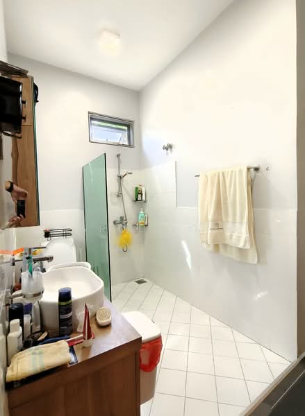 Rumah Banglo untuk Dijual di Damansara Heights (Kuala Lumpur) - Carol Yong - Bathroom - PropertyGuru.com.my