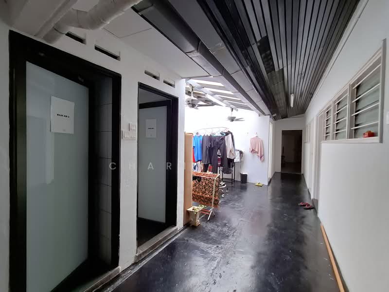 Shop for Rent in Taman Tun Dr Ismail (Kuala Lumpur) - Charis Lee - Corridor - PropertyGuru.com.my
