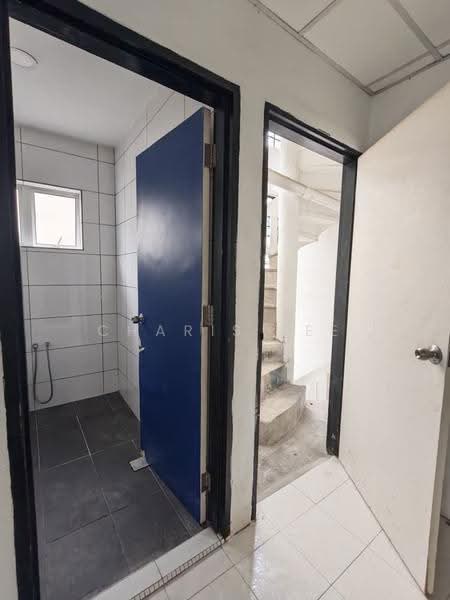 Kedai untuk Disewa di Taman Tun Dr Ismail (Kuala Lumpur) - Charis Lee - Bathroom - PropertyGuru.com.my