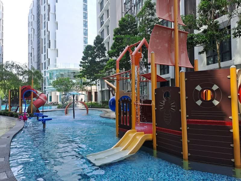 Service Residence for Sale at H2O Residences - Izzati Mat - Pool - PropertyGuru.com.my