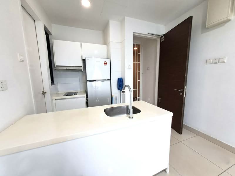 Service Residence for Sale at H2O Residences - Izzati Mat - Kitchen - PropertyGuru.com.my