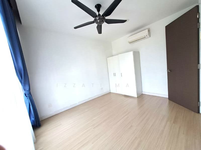 Service Residence for Sale at H2O Residences - Izzati Mat - Bedroom - PropertyGuru.com.my