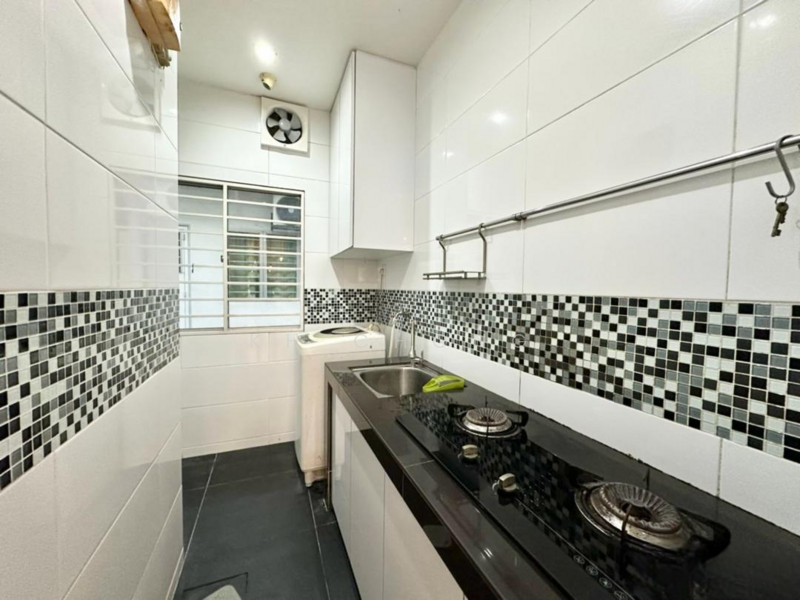 Ellis, Bandar Bukit Raja untuk Untuk Dijual - RM 650,000, Mac 2026 - Kitchen - PropertyGuru.com.my