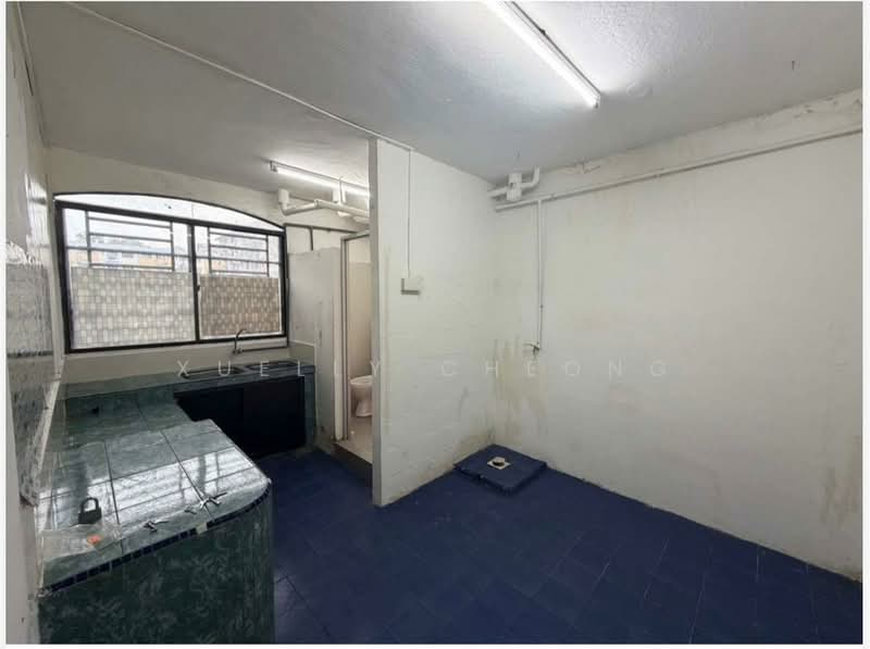 Flat for Sale at Taman Cempaka - Xuelly Cheong - Kitchen - PropertyGuru.com.my