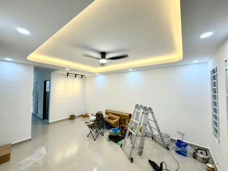 Taman Kantan Permai untuk Untuk Dijual - RM 350,000, Mac 2026 - Living Room - PropertyGuru.com.my