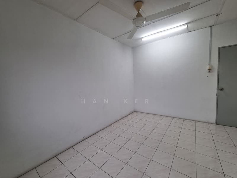 2.5-storey Terraced House for Rent in Kawasan 18 (Klang) - Han Ker - PropertyGuru.com.my