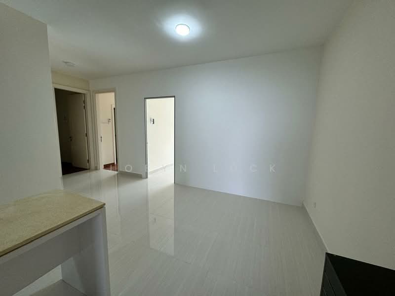 Condominium for Rent at Medini Signature - Joeyn Lock - Living Room - PropertyGuru.com.my