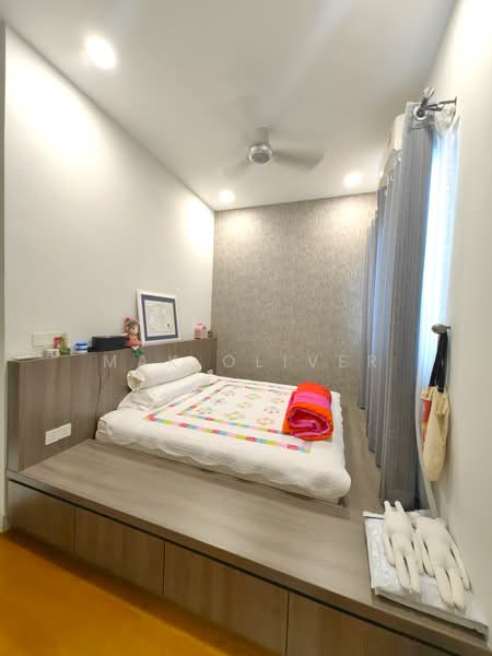 Condominium for Sale at KM1 East - Mak Oliver - Bedroom - PropertyGuru.com.my