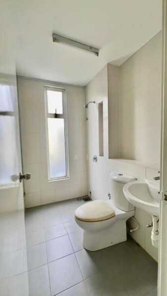 Semi-Detached House for Sale in Setia Alam (Selangor) - Ryan . - Bathroom - PropertyGuru.com.my