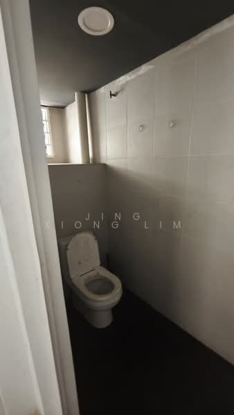 Eco Sanctuary untuk Untuk Disewa - RM 4,500 /bulan, Mac 2026 - Bathroom - PropertyGuru.com.my