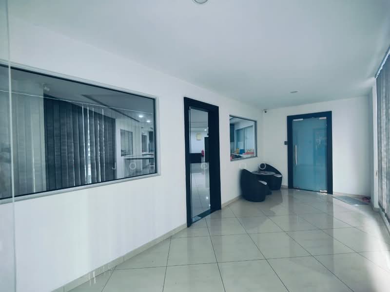 Retail Space for Sale in Austin Perdana (Tebrau) - John Choo - Corridor - PropertyGuru.com.my