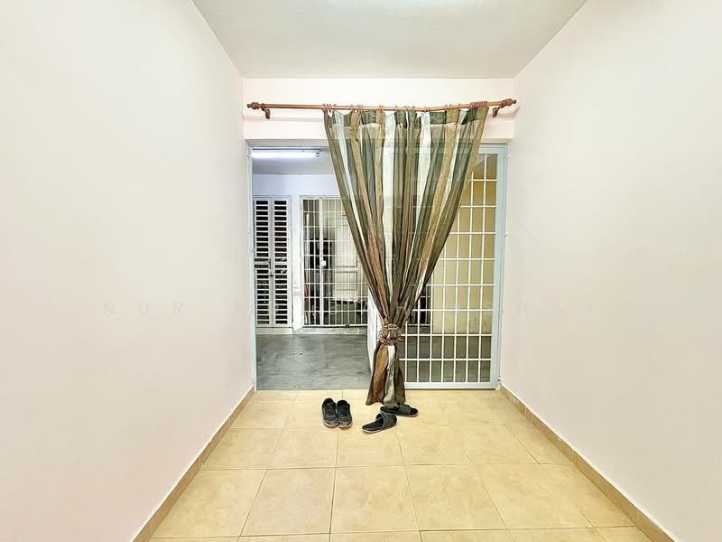 Lakeview Apartments untuk Untuk Dijual - RM 270,000, Mac 2026 - Interior - PropertyGuru.com.my