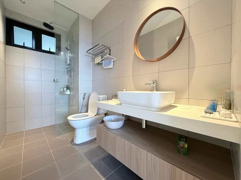 Service Residence for Sale at Meridin Suites @ The Meridin - Eugene Tneo - Bathroom - PropertyGuru.com.my
