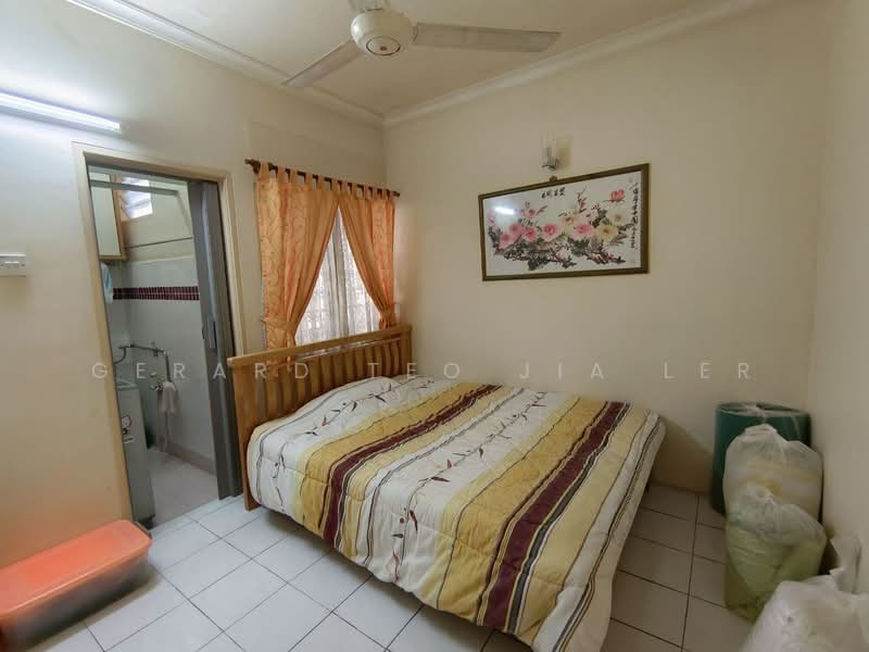 Flat for Sale at Taman Sri Angsana - Gerard Teo Jia Ler - Bedroom - PropertyGuru.com.my