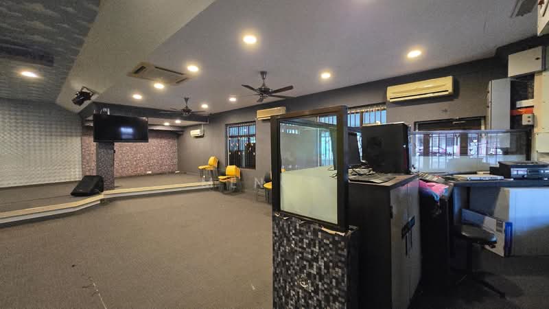 Kampung Melayu untuk Untuk Dijual - RM 3,200,000, Mac 2026 - Interior - PropertyGuru.com.my