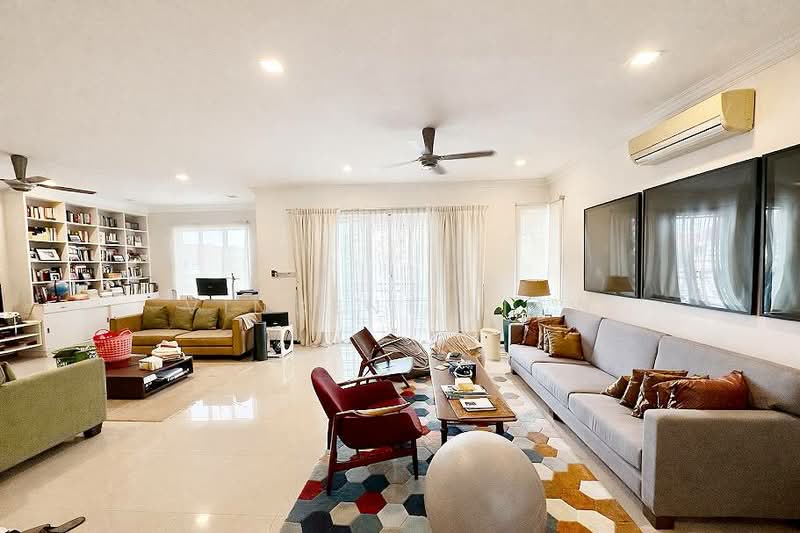 Rumah Berkembar untuk Dijual di Seksyen 9 (Kota Damansara) - Vincent Liaw - Living Room - PropertyGuru.com.my