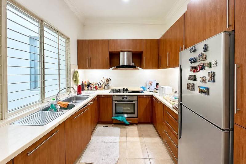 Semi-Detached House for Sale in Seksyen 9 (Kota Damansara) - Vincent Liaw - Kitchen - PropertyGuru.com.my