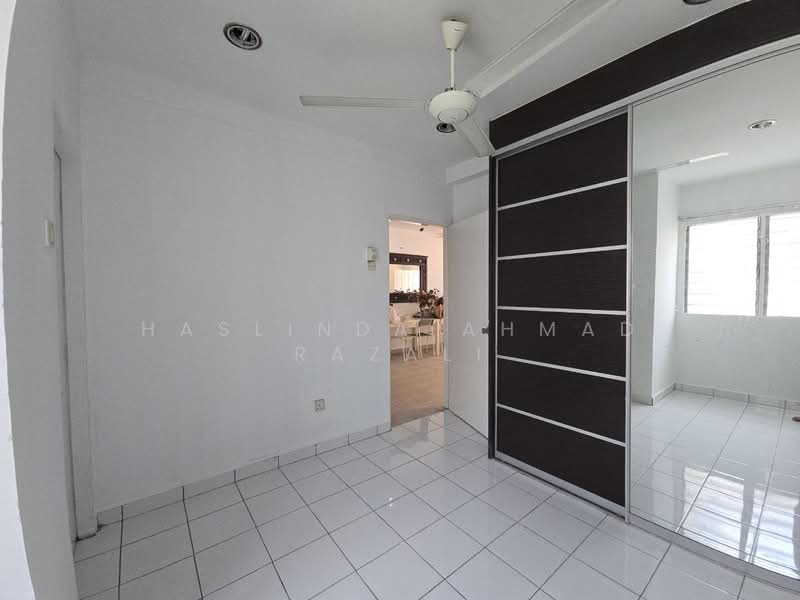 2-storey Terraced House for Rent in Kajang (Selangor) - Haslinda Ahmad Razali - Bedroom - PropertyGuru.com.my