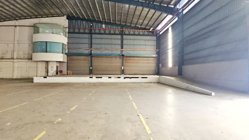 Warehouse for Rent in Butterworth (Penang) - YC Tang - Loading Bay - PropertyGuru.com.my