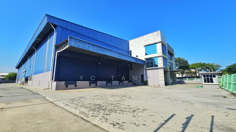 Warehouse for Rent in Butterworth (Penang) - YC Tang - 5 Loading Bay With 5 Dock Leverel - PropertyGuru.com.my