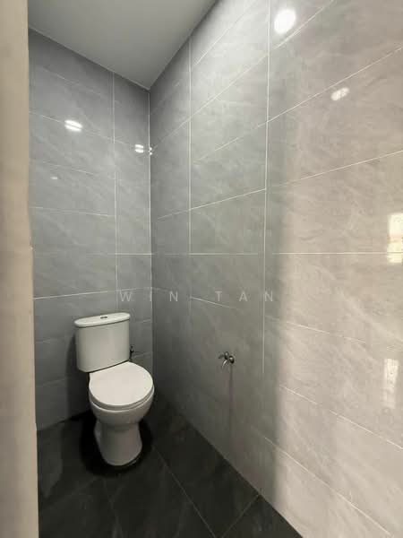 Terraced House for Sale in Taman Damai Jaya (Skudai) - Win Tan - Bathroom - PropertyGuru.com.my