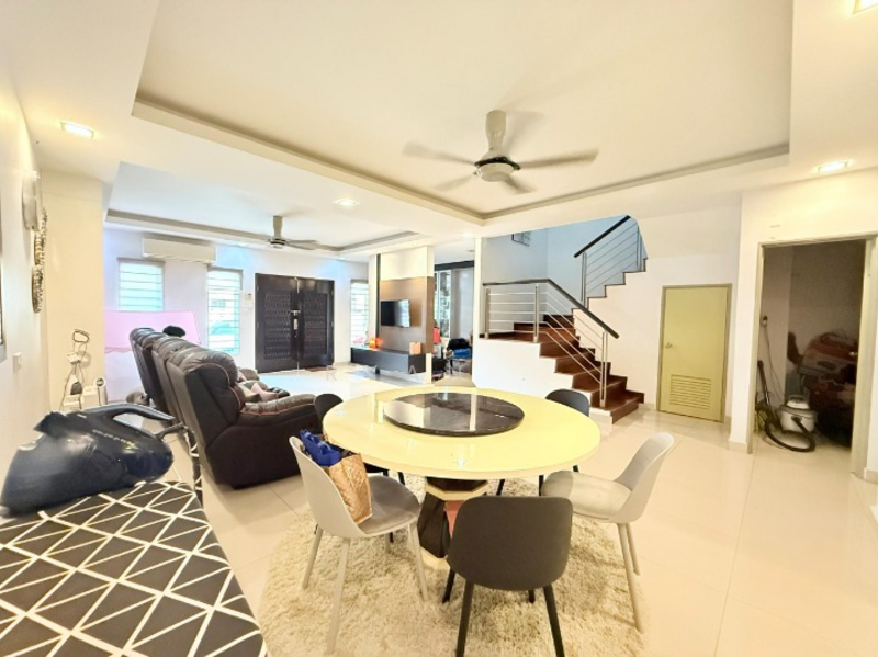 2-storey Terraced House for Sale in Setia Alam (Selangor) - Ryan . - Living Room - PropertyGuru.com.my