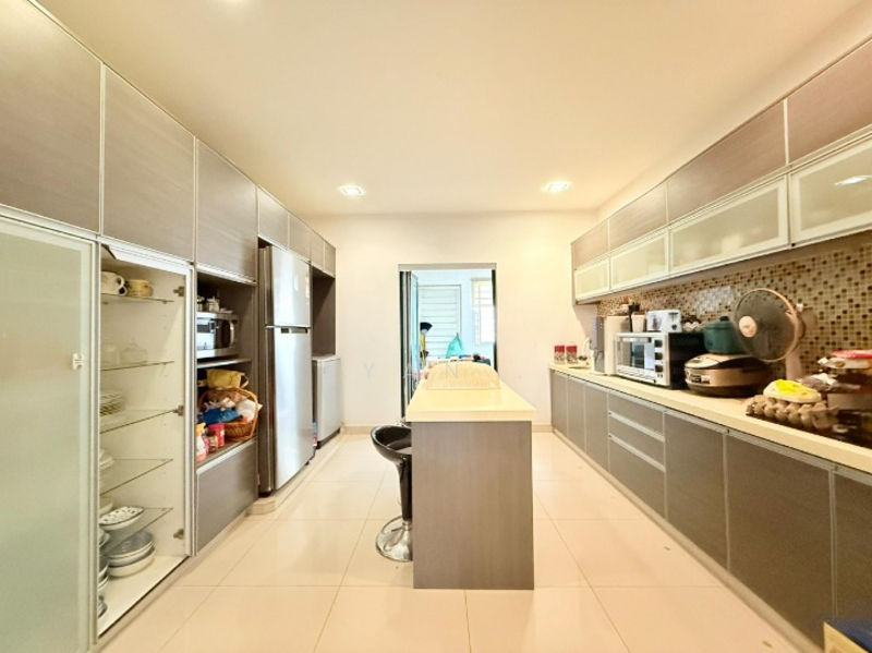 2-storey Terraced House for Sale in Setia Alam (Selangor) - Ryan . - Kitchen - PropertyGuru.com.my
