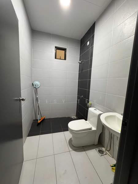 Austin 18 untuk Untuk Disewa - RM 2,200 /bulan, Mac 2026 - Bathroom - PropertyGuru.com.my