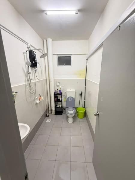 Apartment for Sale at Pangsapuri Pulai Mutiara 3 - Melinda Ee - Bathroom - PropertyGuru.com.my