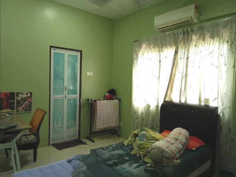 Semi-Detached House for Sale in Taman Sejahtera (Klang) - Jimmy Tan - Bedroom - PropertyGuru.com.my