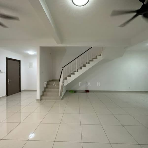 2-storey Terraced House for Sale in Bandar Cemerlang (Ulu Tiram) - Fan Fan - Interior - PropertyGuru.com.my