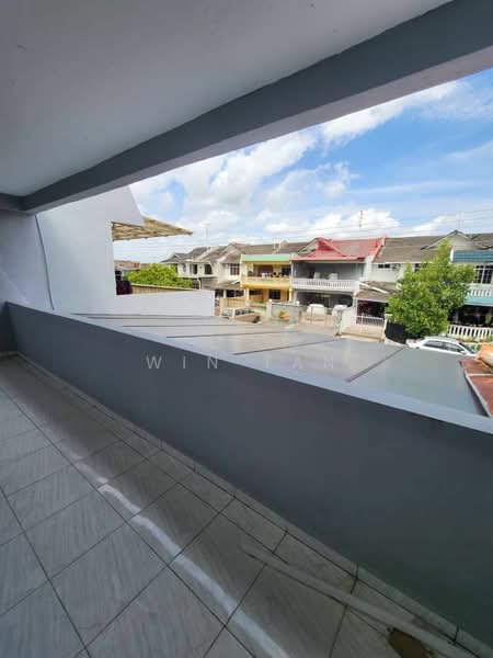 2-storey Terraced House for Sale in Taman Bukit Kempas (Tampoi) - Win Tan - PropertyGuru.com.my