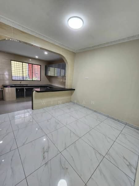 2-storey Terraced House for Sale in Taman Bukit Kempas (Tampoi) - Win Tan - PropertyGuru.com.my