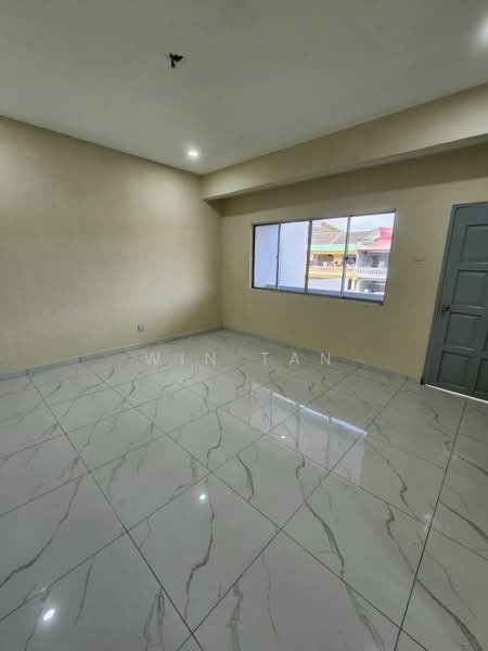 2-storey Terraced House for Sale in Taman Bukit Kempas (Tampoi) - Win Tan - PropertyGuru.com.my