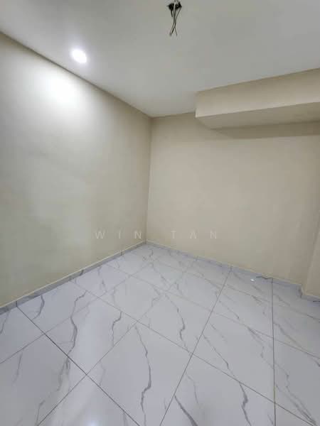 2-storey Terraced House for Sale in Taman Bukit Kempas (Tampoi) - Win Tan - PropertyGuru.com.my