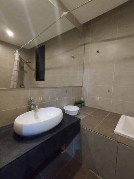 Service Residence for Sale at KL Gateway Premium Residences - Sujatha M - Bathroom - PropertyGuru.com.my