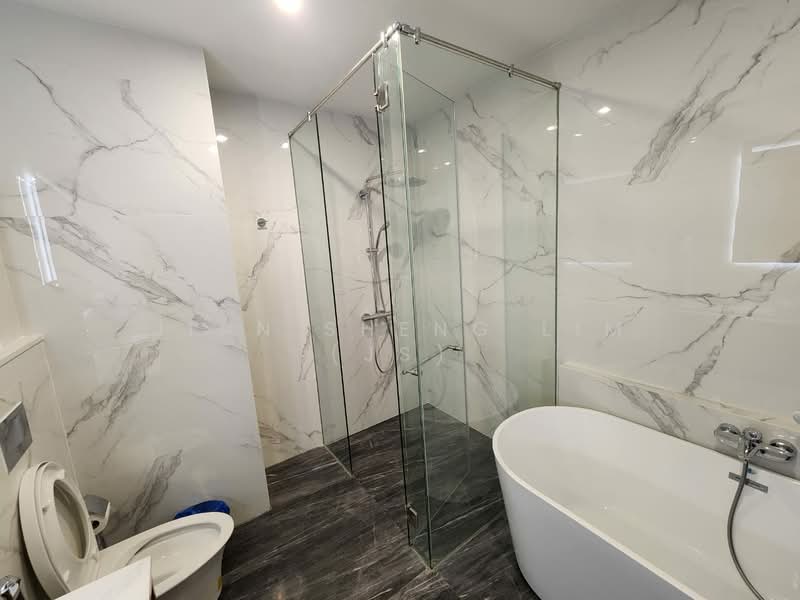 Servis Apartment untuk Disewa di Core Residence @ TRX - Jian Sheng Lim (Js) - Bathroom - PropertyGuru.com.my