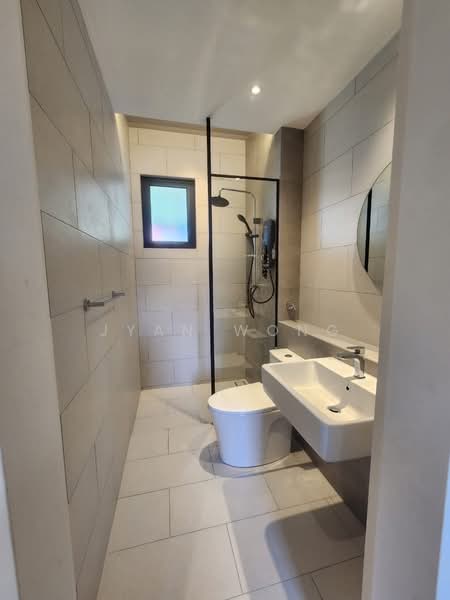Condominium for Sale at Residensi Bayu Damai - Jyan Wong - Bathroom - PropertyGuru.com.my