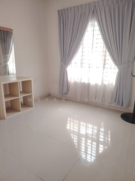 Service Residence for Sale at Suri Puteri - Amsyar Jamil - bedroom 2 - PropertyGuru.com.my