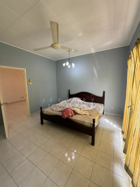 2-storey Terraced House for Sale in Taman Bukit Subang (Shah Alam) - JEFFERY FOONG - Bedroom - PropertyGuru.com.my