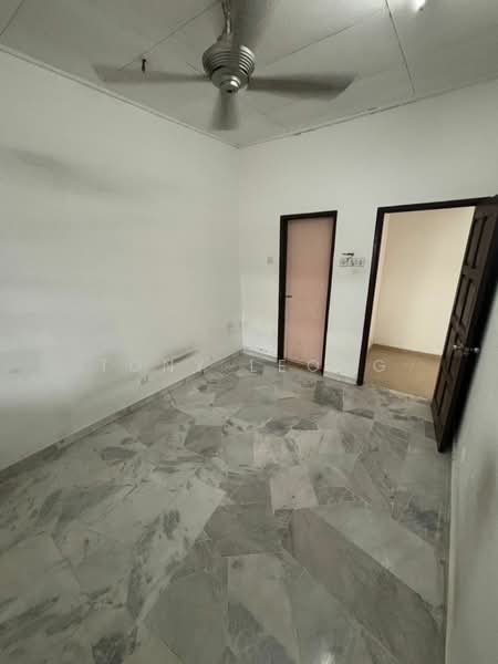 KAPAR 1.5 STOREY LANDE HOUSE FOR SALE , KLANG, BELOW MARKET VALUE untuk Untuk Dijual - RM 360,000, Mac 2026 - Interior - PropertyGuru.com.my