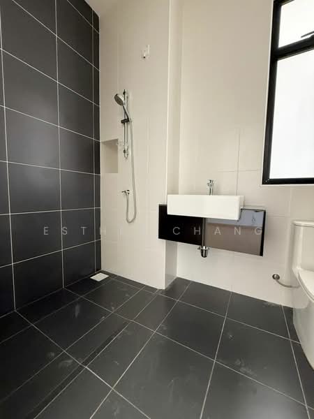 Cluster House for Sale in Eco Botanic (Iskandar Puteri (Nusajaya)) - Esther Chang - Bathroom - PropertyGuru.com.my