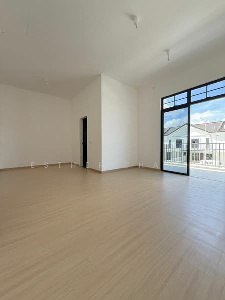 Cluster House for Sale in Eco Botanic (Iskandar Puteri (Nusajaya)) - Esther Chang - Living Room - PropertyGuru.com.my