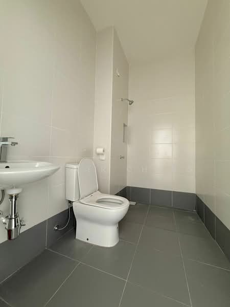 Cluster House for Sale in Eco Botanic (Iskandar Puteri (Nusajaya)) - Esther Chang - Bathroom - PropertyGuru.com.my