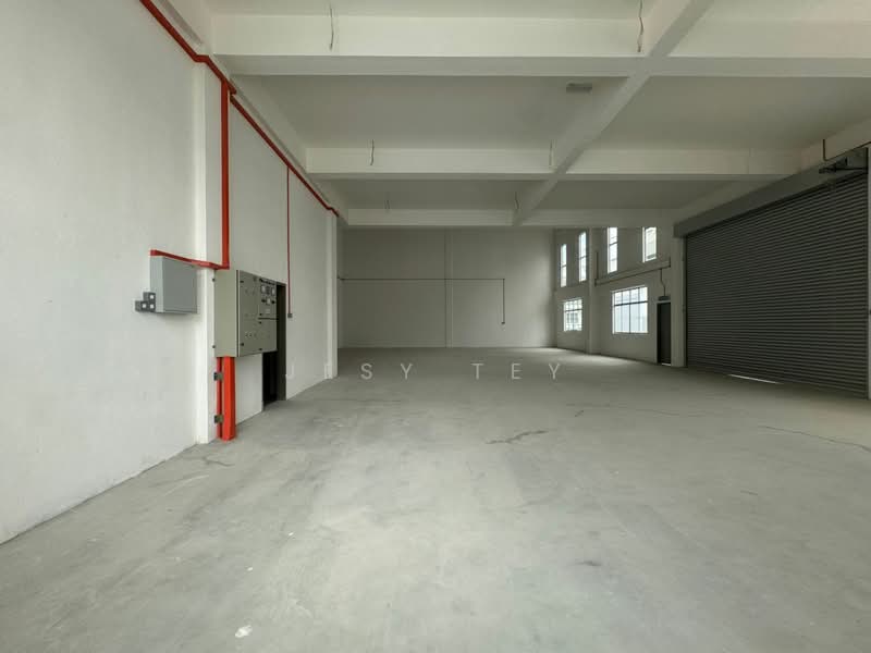 2 Story Cluster Corner Factory @ Selatan industrial park JB untuk Untuk Disewa - RM 12,500 /bulan, Mac 2026 - Interior - PropertyGuru.com.my