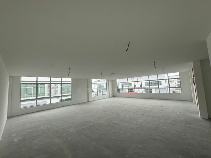 2 Story Cluster Corner Factory @ Selatan industrial park JB untuk Untuk Disewa - RM 12,500 /bulan, Mac 2026 - Interior - PropertyGuru.com.my