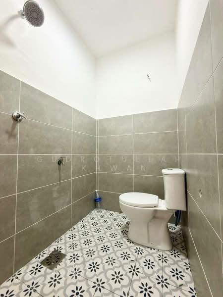 Taman Kantan Permai untuk Untuk Dijual - RM 350,000, Mac 2026 - Bathroom - PropertyGuru.com.my