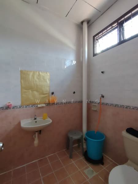 2-storey Terraced House for Sale in Taman Desa Tebrau (Tebrau) - Wayne Ng - Bathroom - PropertyGuru.com.my