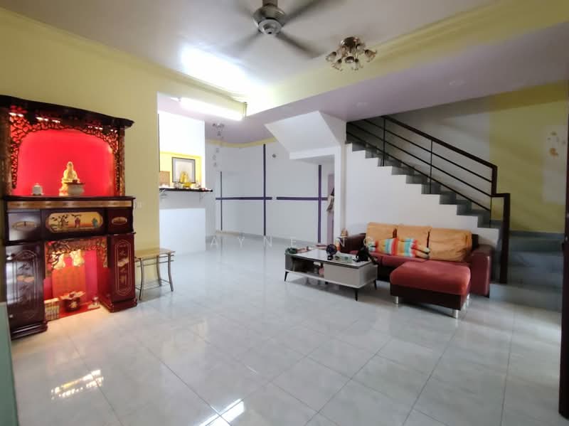 2-storey Terraced House for Sale in Taman Desa Tebrau (Tebrau) - Wayne Ng - Living Room - PropertyGuru.com.my